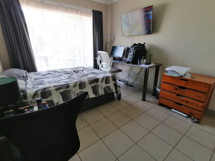 3 Bedroom Property for Sale in Geelhoutpark North West